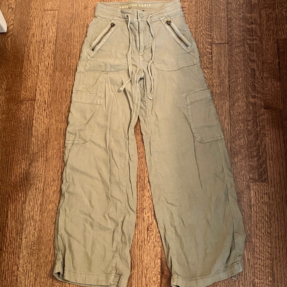 American Eagle Outfitters Olive Green Cargo Pants with Drawstring